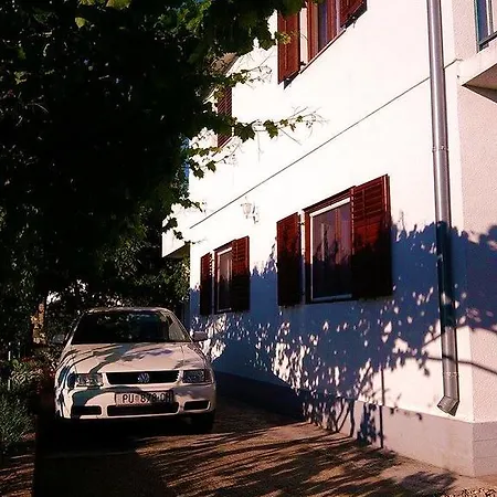 Lucia Appartement *